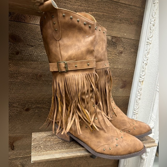 Shoes - Western Fringe Studded Mid-Calf Boots – Tan – Size 42